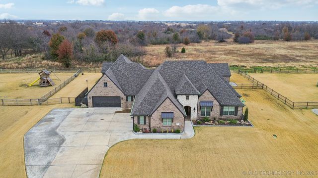 7003 E 91st Street North N, Owasso, OK 74073