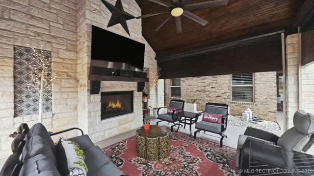 7003 E 91st Street North N, Owasso, OK 74073