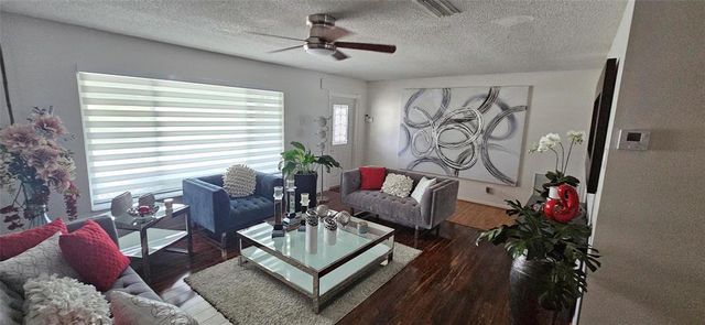 7000 NW 11th Street, Margate, FL 33063