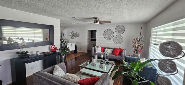 7000 NW 11th Street, Margate, FL 33063
