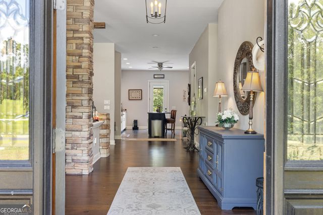 1502 Smithfield Lane, Young Harris, GA 30582