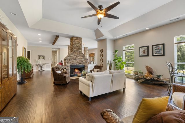 1502 Smithfield Lane, Young Harris, GA 30582