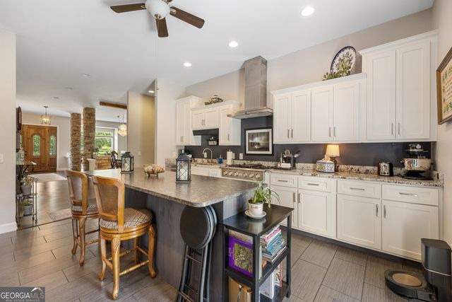 1502 Smithfield Lane, Young Harris, GA 30582