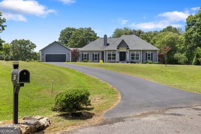 1502 Smithfield Lane, Young Harris, GA 30582