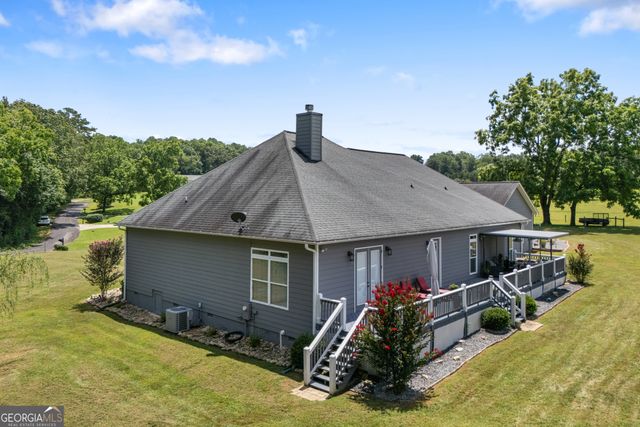 1502 Smithfield Lane, Young Harris, GA 30582