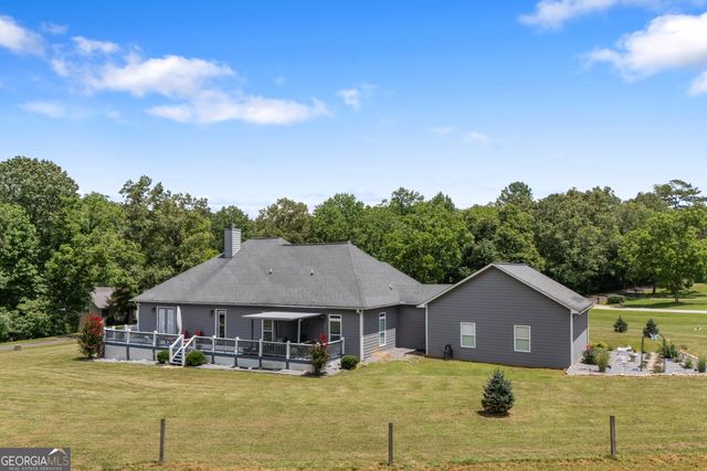 1502 Smithfield Lane, Young Harris, GA 30582