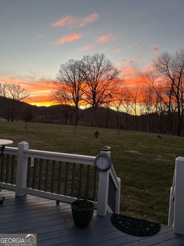 1502 Smithfield Lane, Young Harris, GA 30582