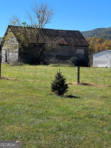 1502 Smithfield Lane, Young Harris, GA 30582