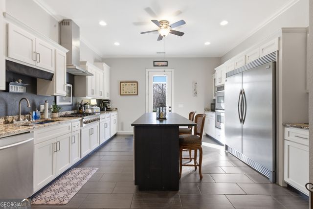 1502 Smithfield Lane, Young Harris, GA 30582