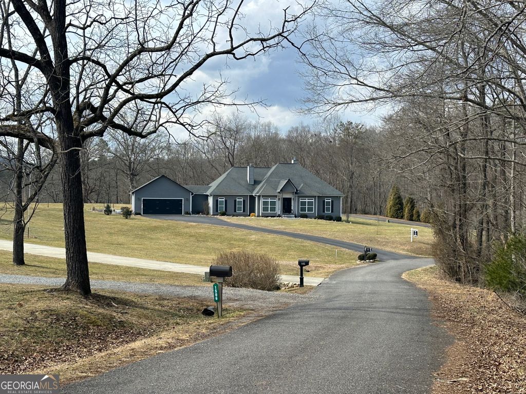 1502 Smithfield Lane, Young Harris, GA 30582