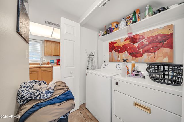 5703 N 43RD Drive, Glendale, AZ 85301