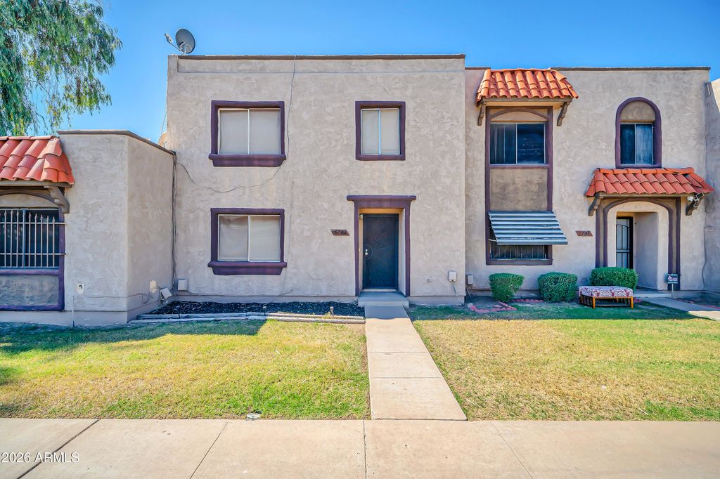 5703 N 43RD Drive, Glendale, AZ 85301