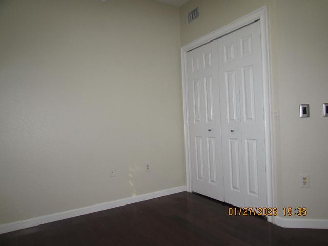 350 Crestwood Circle 302, Royal Palm Beach, FL 33411