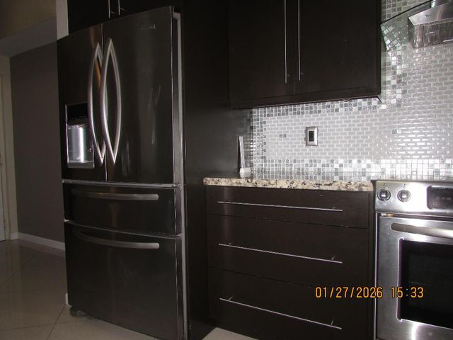 350 Crestwood Circle 302, Royal Palm Beach, FL 33411