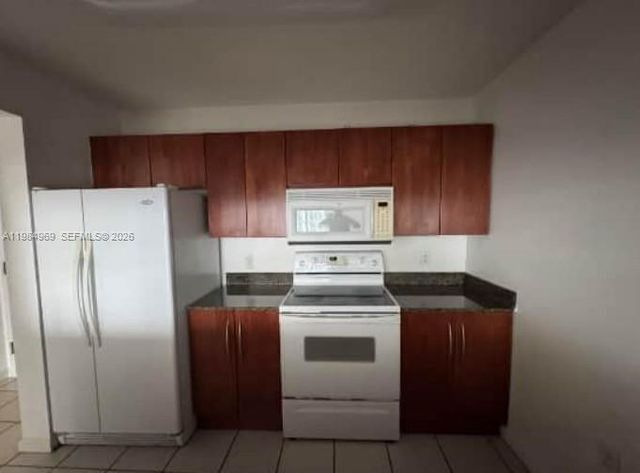 1200 Brickell Bay Dr 2618, Miami, FL 33131