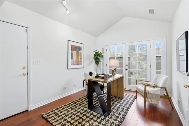 7038 Delco, Winnetka, CA 91306