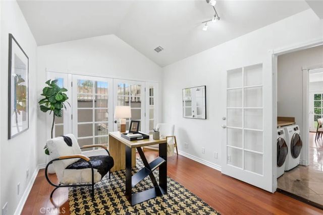 7038 Delco, Winnetka, CA 91306