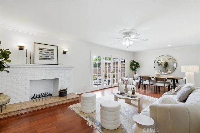 7038 Delco, Winnetka, CA 91306