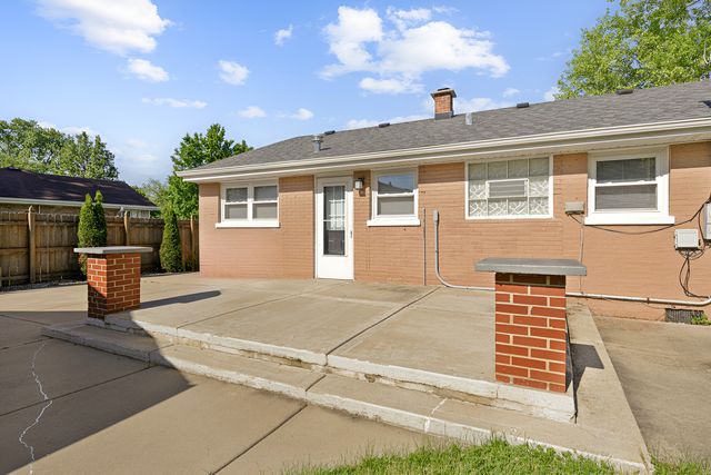 407 N West Avenue, Elmhurst, IL 60126