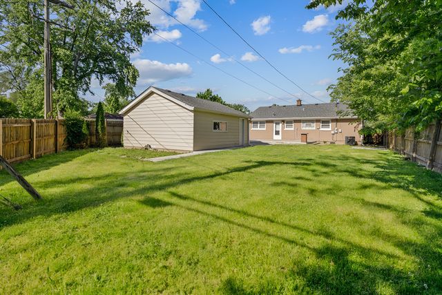 407 N West Avenue, Elmhurst, IL 60126