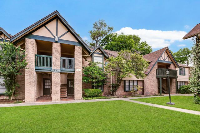 8229 Kingsbrook Road 229, Houston, TX 77024