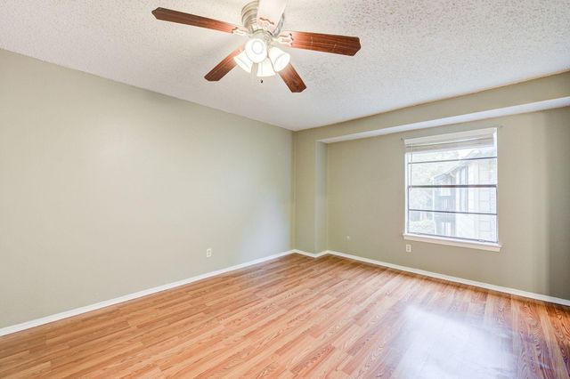 8229 Kingsbrook Road 229, Houston, TX 77024