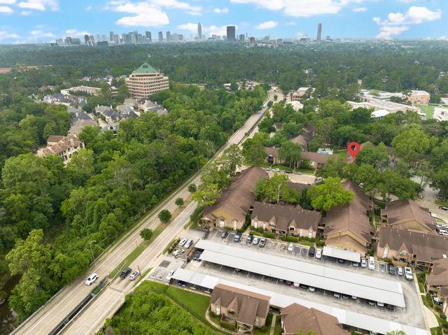 8229 Kingsbrook Road 229, Houston, TX 77024