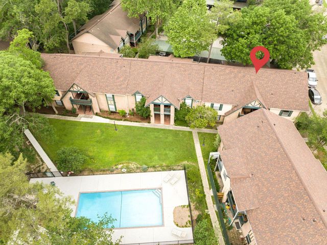 8229 Kingsbrook Road 229, Houston, TX 77024