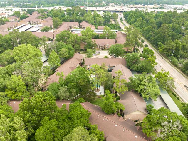 8229 Kingsbrook Road 229, Houston, TX 77024