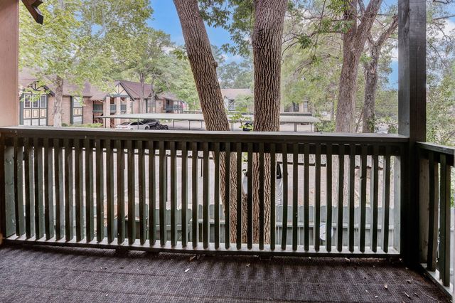 8229 Kingsbrook Road 229, Houston, TX 77024