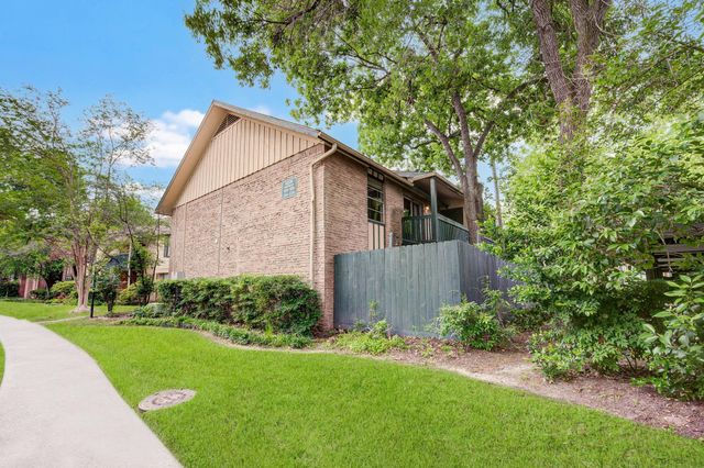 8229 Kingsbrook Road 229, Houston, TX 77024