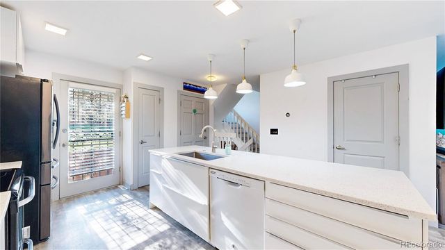 4109 S Evanston Circle B, Aurora, CO 80014