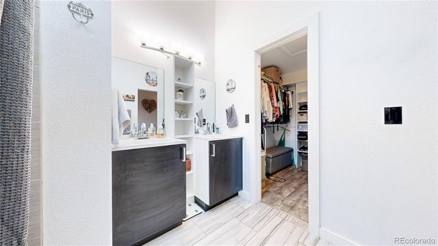 4109 S Evanston Circle B, Aurora, CO 80014