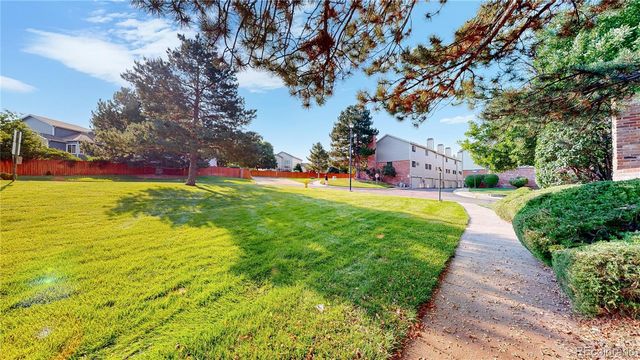 4109 S Evanston Circle B, Aurora, CO 80014