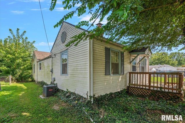 3004 S HOOVER Street, Springfield, IL 62703