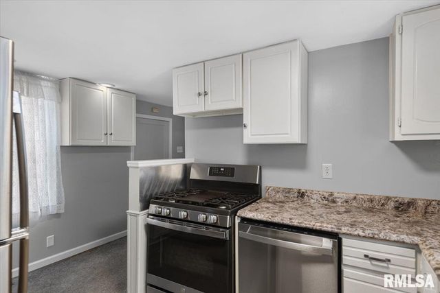 3004 S HOOVER Street, Springfield, IL 62703