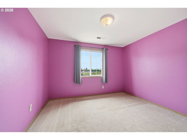 613 Sw 13TH St, Battle Ground, WA 98604