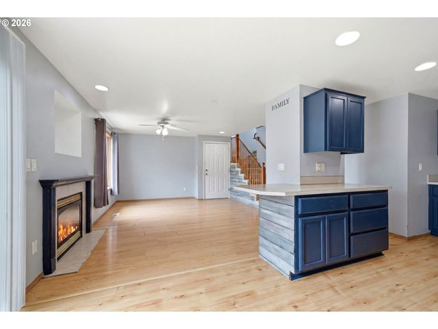 613 Sw 13TH St, Battle Ground, WA 98604