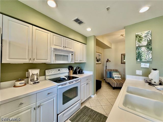 2700 Cypress Trace CIR 3122, Naples, FL 34119