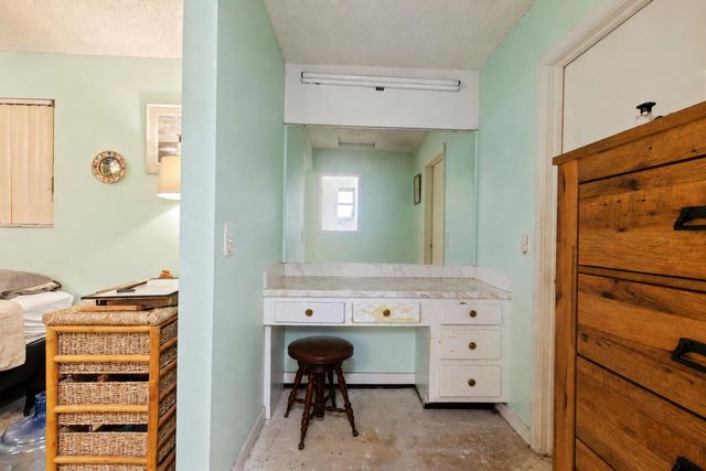 6241 SW 14th Street, Plantation, FL 33317