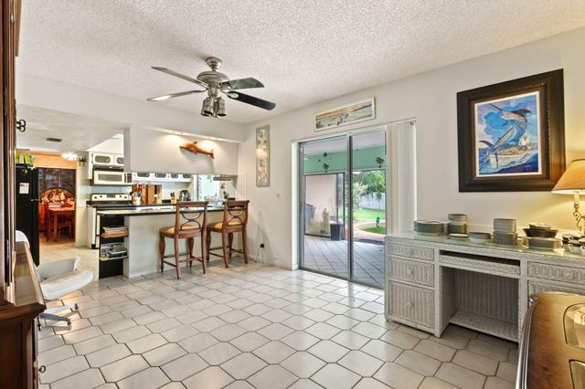 6241 SW 14th Street, Plantation, FL 33317