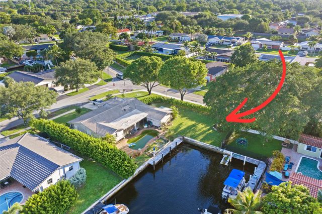 6241 SW 14th Street, Plantation, FL 33317