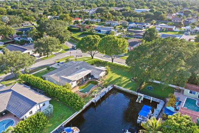 6241 SW 14th Street, Plantation, FL 33317