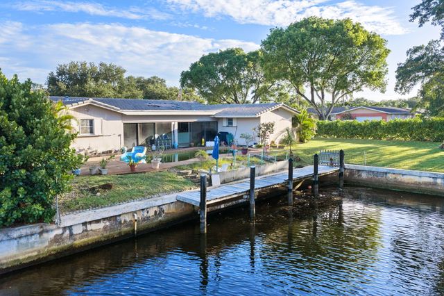 6241 SW 14th Street, Plantation, FL 33317