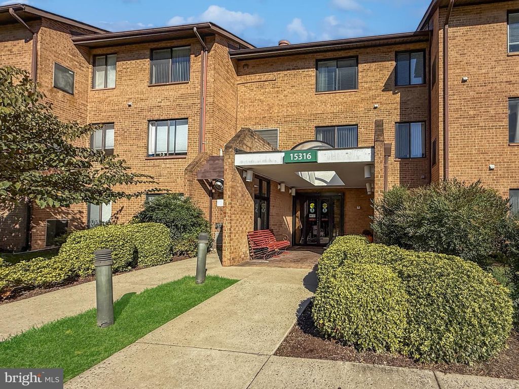 15316 PINE ORCHARD DR #82-1J, Silver Spring, MD 20906