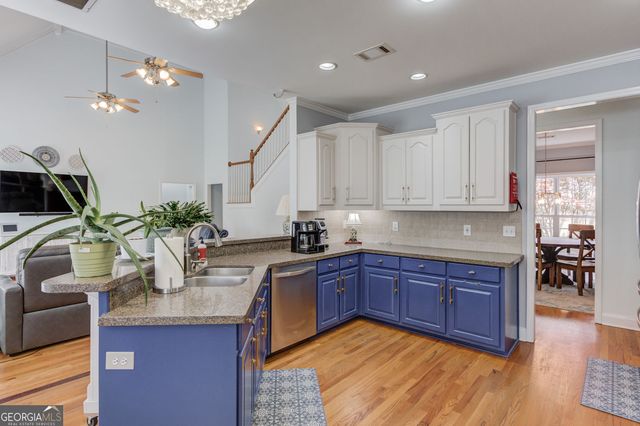 124 Dumar Lane, Hoschton, GA 30548