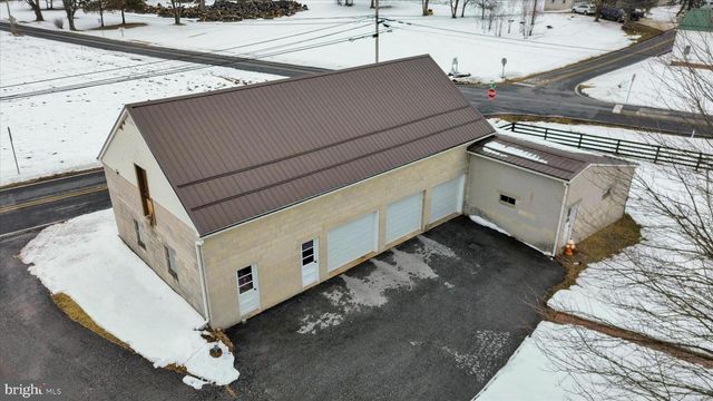 303 GATES RD, Hershey, PA 17033