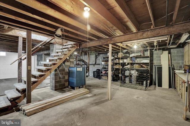 303 GATES RD, Hershey, PA 17033