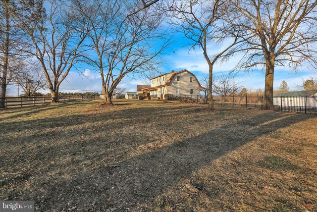 303 GATES RD, Hershey, PA 17033