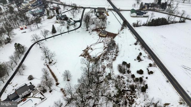 303 GATES RD, Hershey, PA 17033